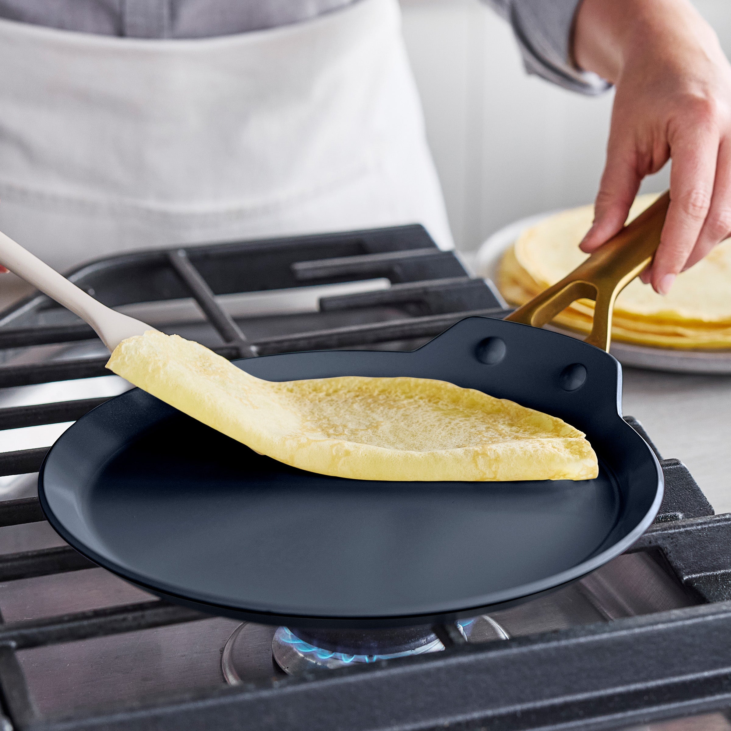 Reserve Pro Ceramic Nonstick 10 Crepe Pan | Black - Image 7