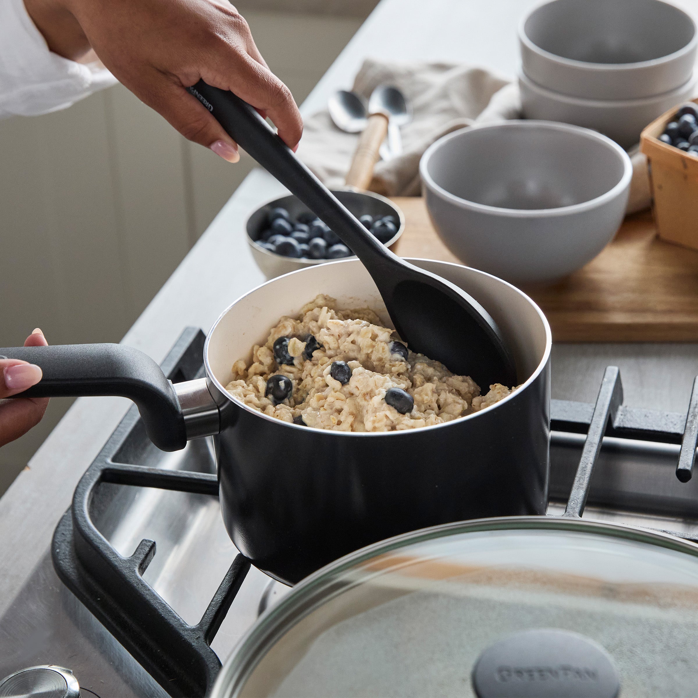 Rio Advanced Ceramic Nonstick 12-Piece Cookware Set | Black - Image 5
