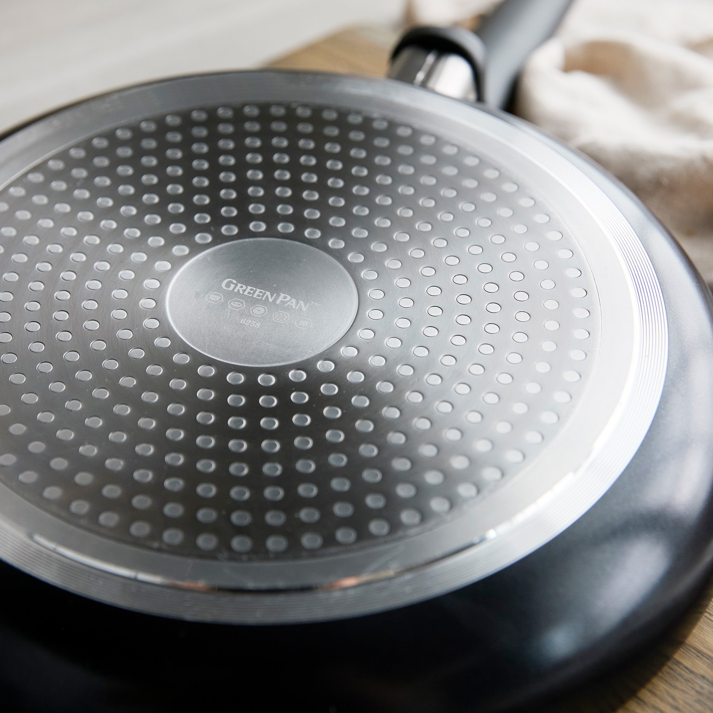 Rio Advanced Ceramic Nonstick 12-Piece Cookware Set | Black - Image 8