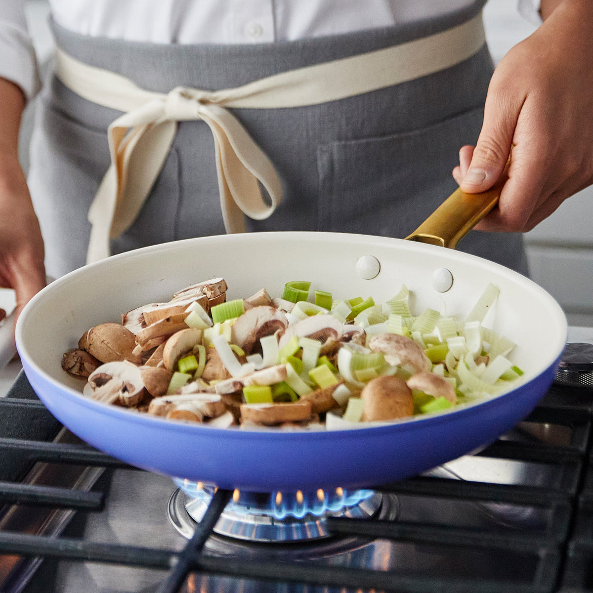 Reserve Ceramic Nonstick 8. 10 and 12 Frypan Set | Wisteria - Image 5