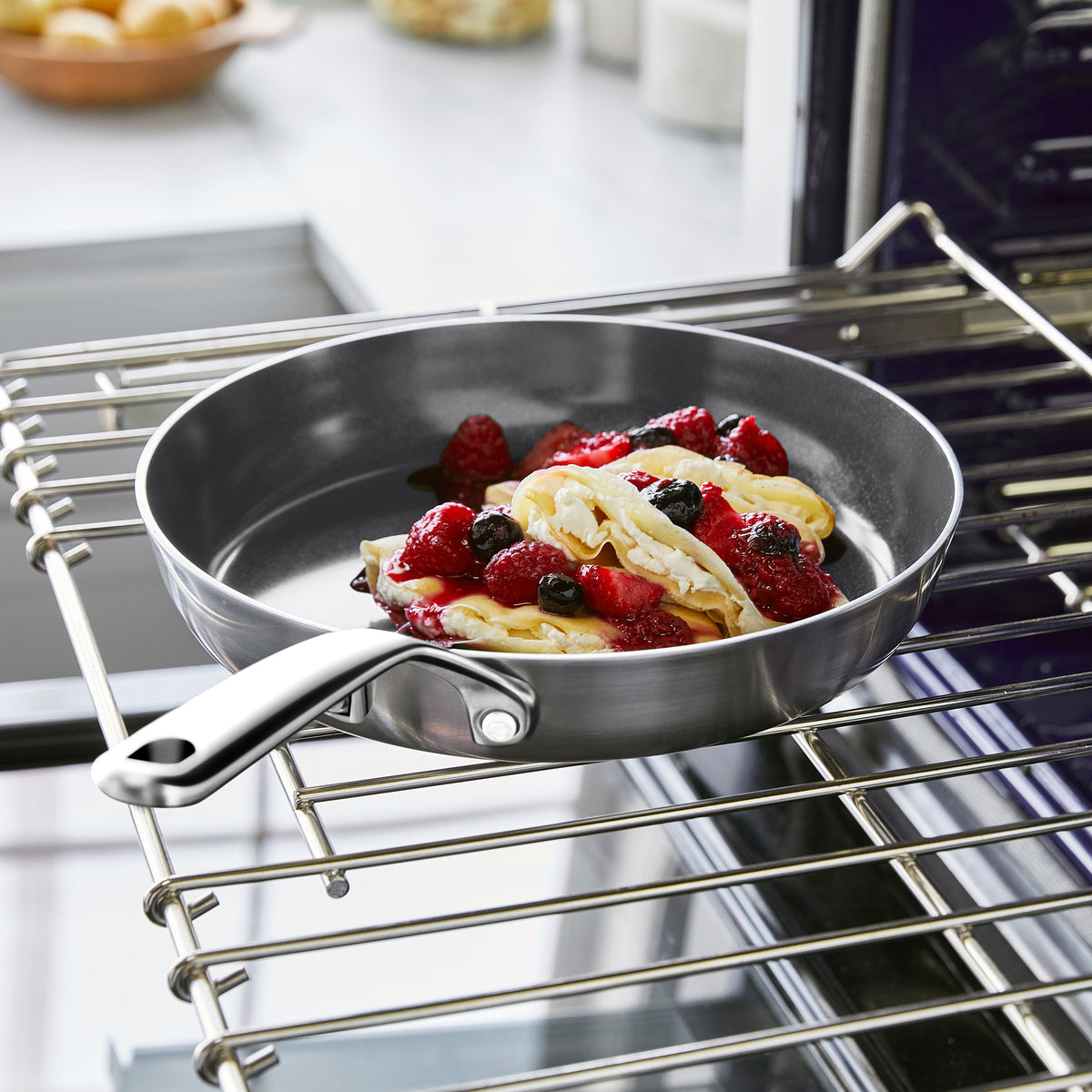 GP5 Stainless Steel 10 and 12 Frypan Set | Mirror Handles - Image 4