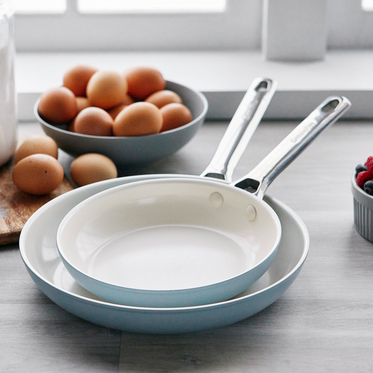 Padova Pro Ceramic Nonstick 8 and 10 Frypan Set - Image 2