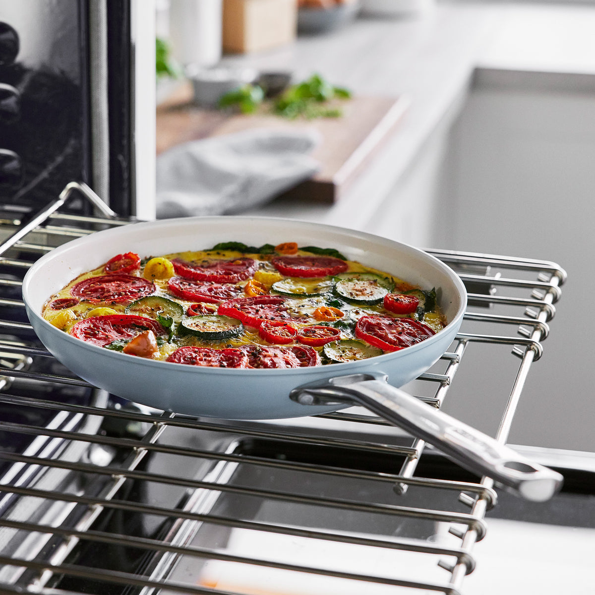 Padova Pro Ceramic Nonstick 8 and 10 Frypan Set - Image 4