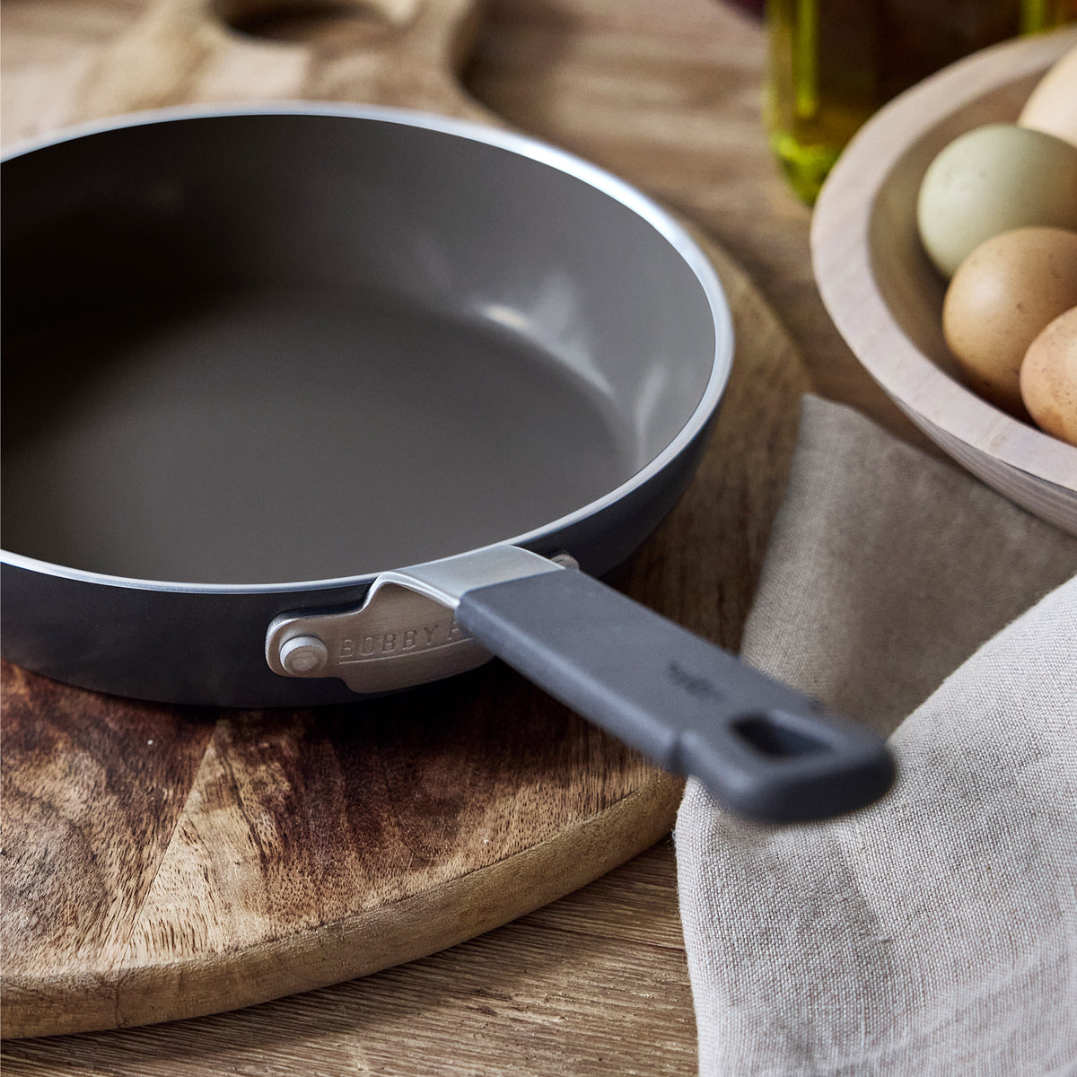 Bobby Flay by GreenPan Professional Ceramic Nonstick 8 Frypan | Black - Image 5
