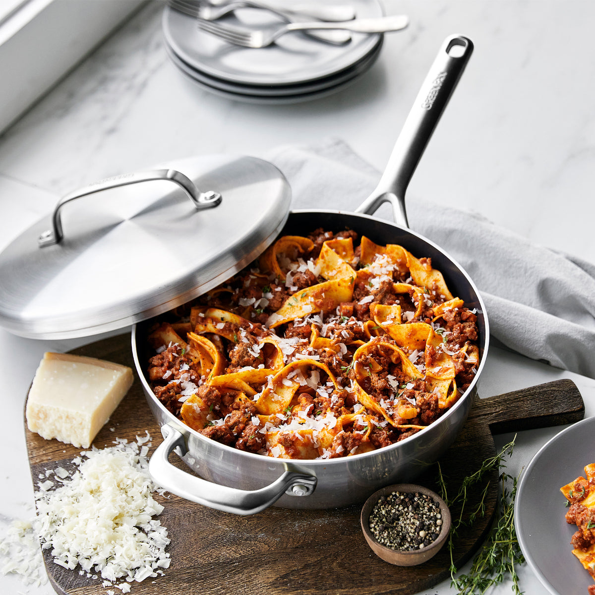 GP5 Stainless Steel 4-Quart Sauté Pan with Lid and Helper Handle | Mirror Handles - Image 5