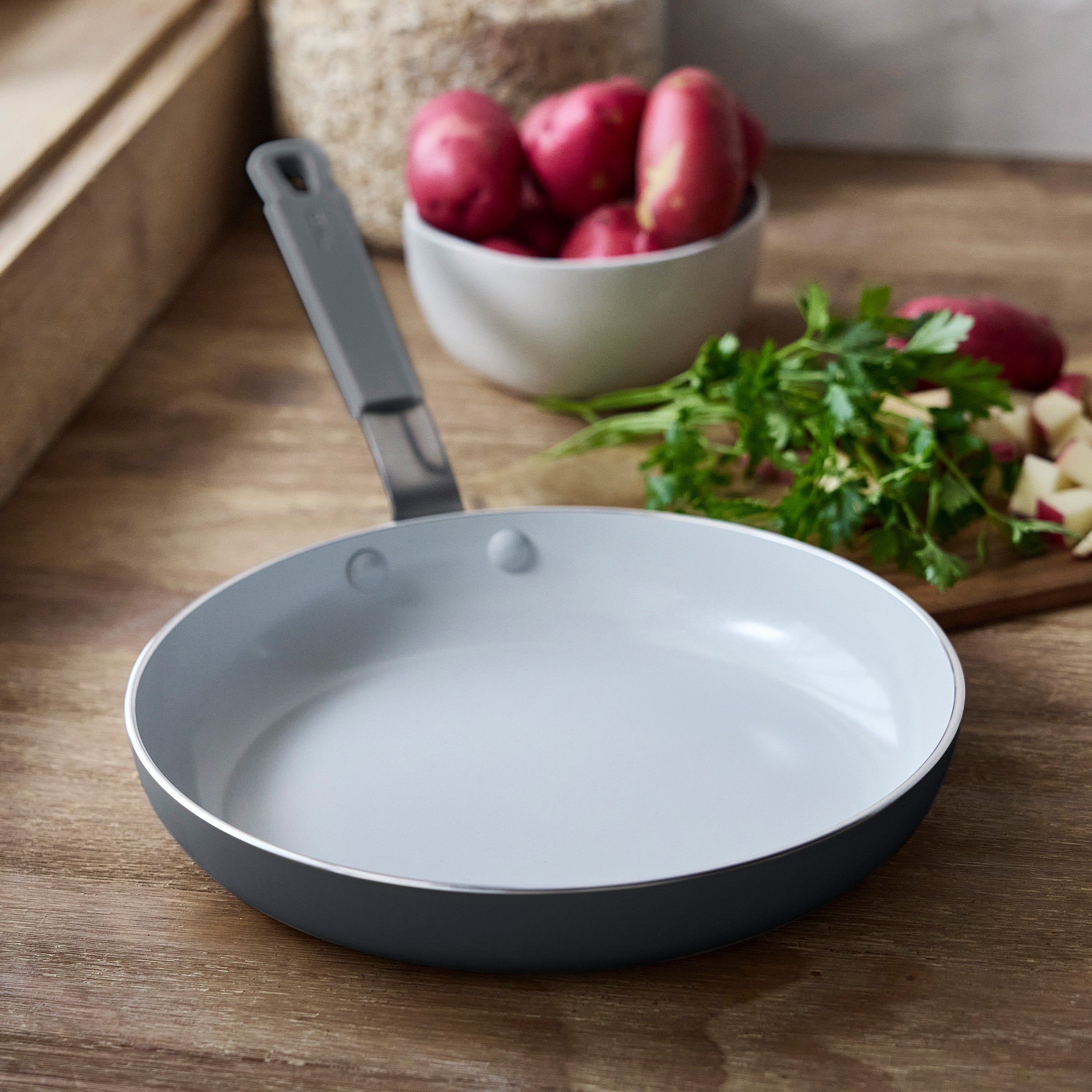 Bobby Flay by GreenPan Professional Ceramic Nonstick 10 Frypan | Graphite - Image 3