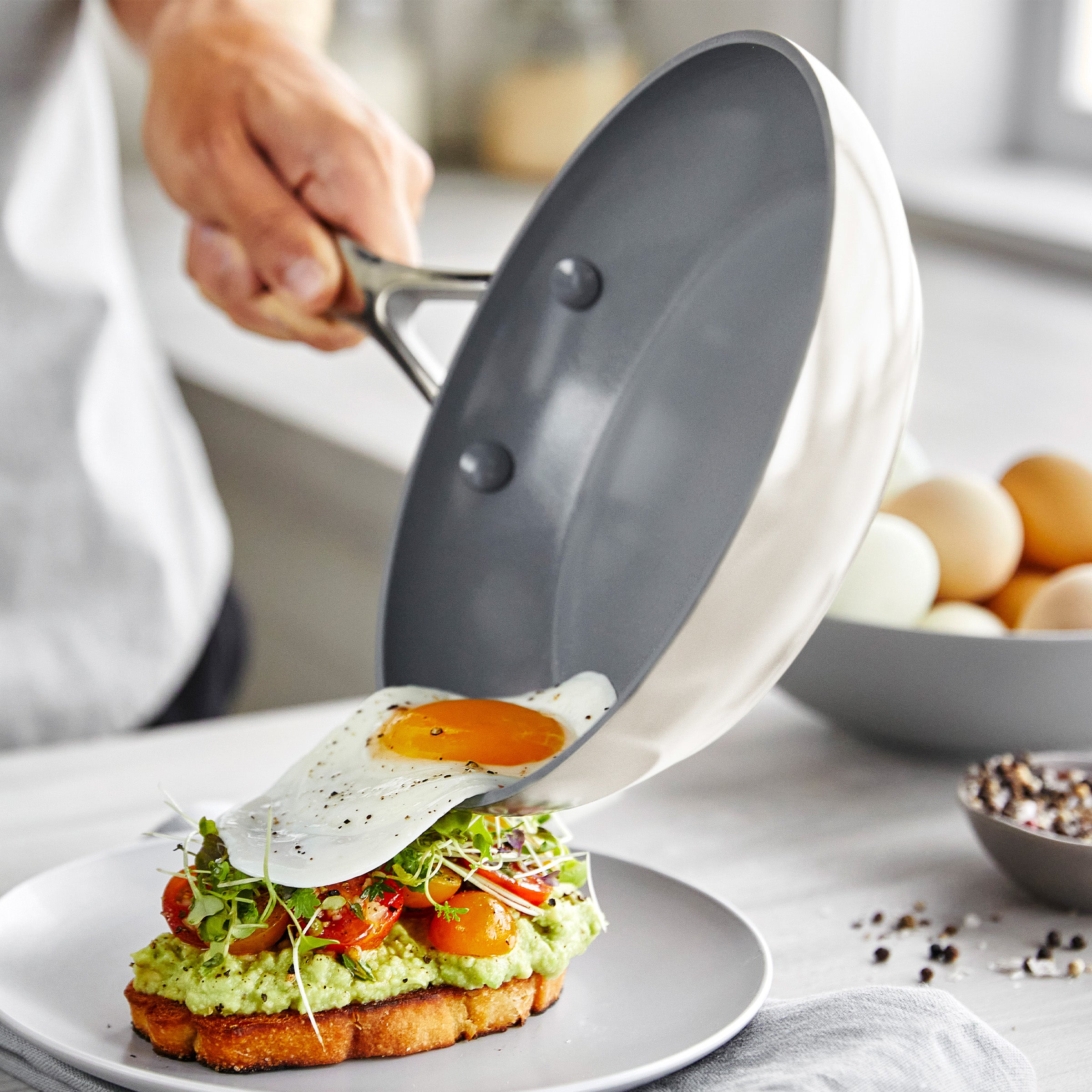 Valencia Pro Ceramic Nonstick 19-Piece Cookware Set | Cream - Image 3