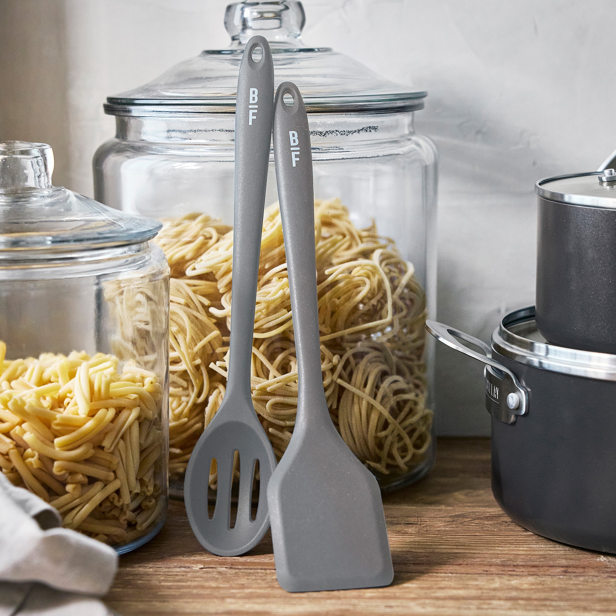 Bobby Flay by GreenPan Professional Ceramic Nonstick 10-Piece Cookware Set | Graphite - Image 9