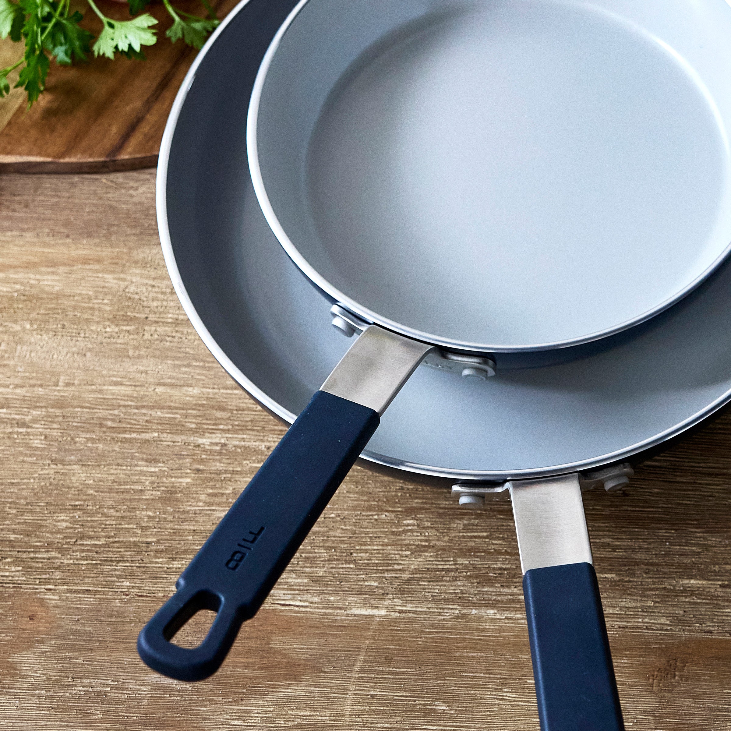Bobby Flay by GreenPan Professional Ceramic Nonstick 10-Piece Cookware Set | Oxford Blue - Image 10