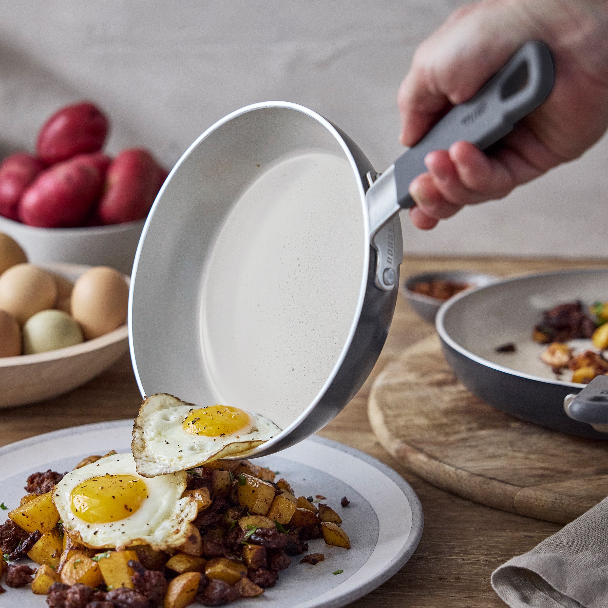 Bobby Flay by GreenPan Professional Ceramic Nonstick 16-Piece Cookware Set | Graphite - Image 5